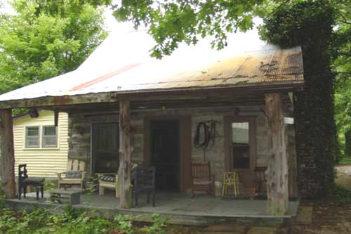 Olde Squat Inn - Historic Southern Illinois Bed & Breakfast and Log ...